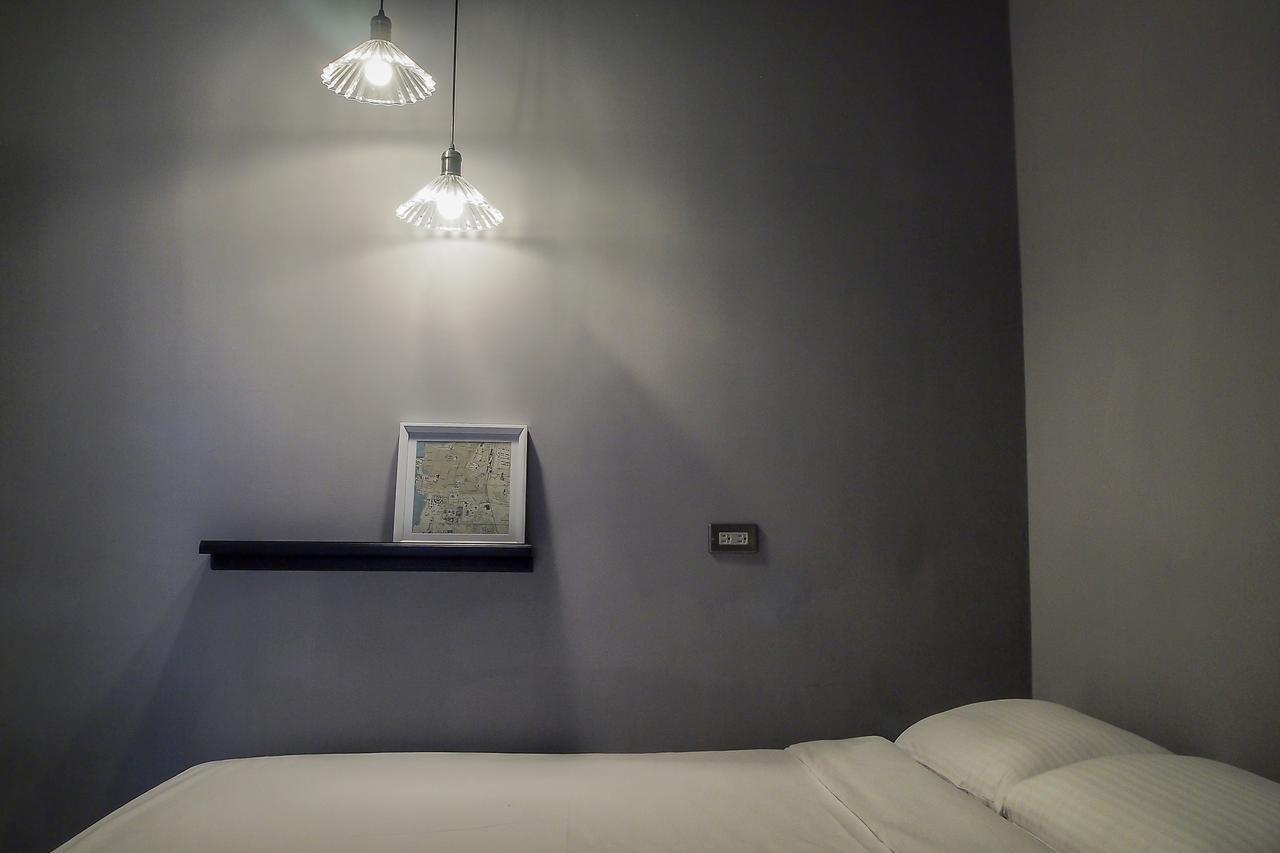 Tainan Gu Hostel Buitenkant foto